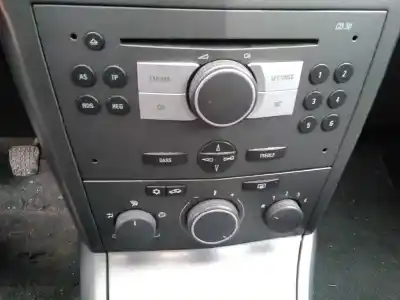 Veículo de Sucata opel astra h berlina cosmo do ano 2004 alimentado z17dth