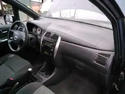 Veículo de Sucata mazda premacy (cp) td active do ano 2002 alimentado rf