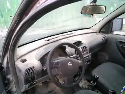 Veículo de Sucata opel combo familiar do ano 2004 alimentado y17dtl