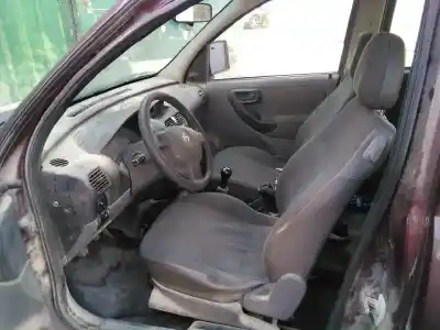 Veículo de Sucata opel combo familiar do ano 2004 alimentado y17dtl