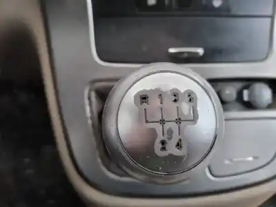 Veicolo di demolizione kia carnival 2.9 crdi cat dell'anno 2006 alimentato j3