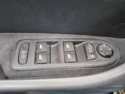 Veículo de Sucata peugeot 308 sport do ano 2008 alimentado 9hz