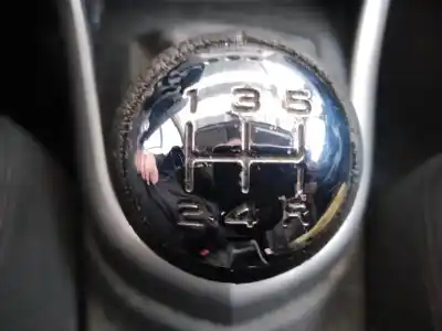 Veículo de Sucata peugeot 308 sport do ano 2008 alimentado 9hz