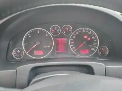 Sloopvoertuig audi a6 berlina (4b2) 2.5 tdi van het jaar 2003 aangedreven bfc