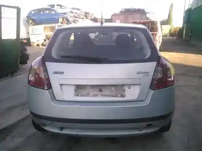 Véhicule à la ferraille fiat stilo (192) 1.9 jtd / 1.9 jtd 115 active de l'année 2004 alimenté 192a1000
