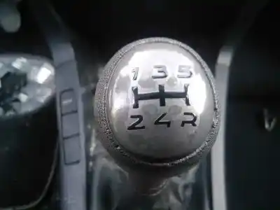 Véhicule à la ferraille fiat stilo (192) 1.9 jtd / 1.9 jtd 115 active de l'année 2004 alimenté 192a1000