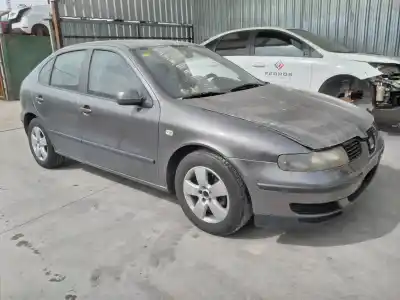 Здавання транспортного засобу seat leon (1m1) stella року 2001 потужний aqm