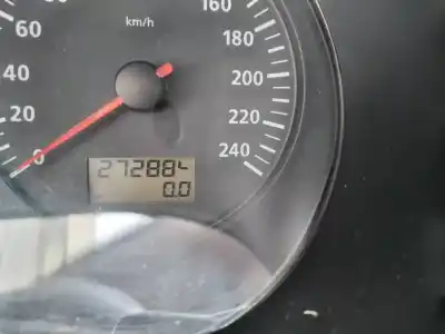 Здавання транспортного засобу seat leon (1m1) stella року 2001 потужний aqm