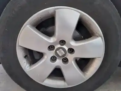 Здавання транспортного засобу seat leon (1m1) stella року 2001 потужний aqm