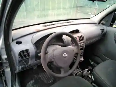 Veículo de Sucata opel combo familiar do ano 2002 alimentado y17dtl