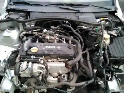 Veículo de Sucata opel combo familiar do ano 2002 alimentado y17dtl