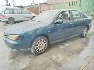 Veículo de Sucata nissan primera berlina (p11) elegance do ano 2000 alimentado qg18