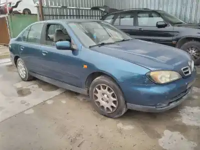 Veículo de Sucata nissan primera berlina (p11) elegance do ano 2000 alimentado qg18