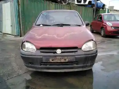Véhicule à la ferraille OPEL CORSA B Viva de l'année 1996 alimenté X15D