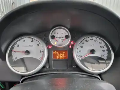 Vehicul casat peugeot 207 urban al anului 2008 alimentat kfv