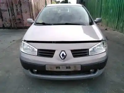 Veículo de Sucata RENAULT MEGANE II BERLINA 5P Confort Authentique do ano 2005 alimentado K4J D730