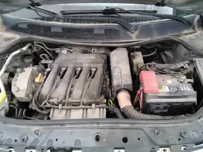 Veículo de Sucata renault megane ii berlina 5p confort authentique do ano 2005 alimentado k4j d730