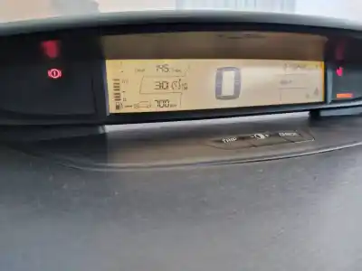 Sloopvoertuig citroen c4 coupe vtr van het jaar 2005 aangedreven 9hy