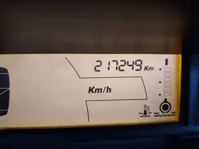 Sloopvoertuig citroen c4 coupe vtr van het jaar 2005 aangedreven 9hy