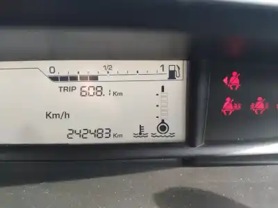 Veicolo di demolizione citroen c4 berlina cool dell'anno 2010 alimentato 9hz