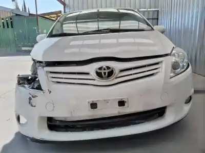 Véhicule à la ferraille toyota auris active de l'année 2012 alimenté 1nd