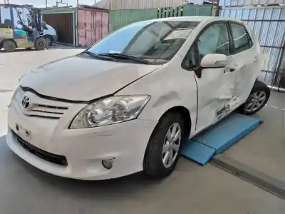 Véhicule à la ferraille toyota auris active de l'année 2012 alimenté 1nd