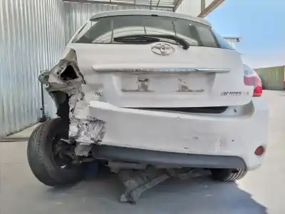 Véhicule à la ferraille toyota auris active de l'année 2012 alimenté 1nd