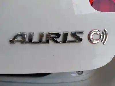 Véhicule à la ferraille toyota auris active de l'année 2012 alimenté 1nd