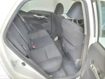 Véhicule à la ferraille toyota auris active de l'année 2012 alimenté 1nd