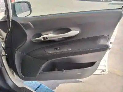 Véhicule à la ferraille toyota auris active de l'année 2012 alimenté 1nd