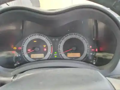 Véhicule à la ferraille toyota auris active de l'année 2012 alimenté 1nd