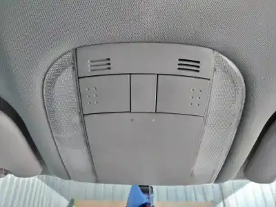 Véhicule à la ferraille toyota auris active de l'année 2012 alimenté 1nd