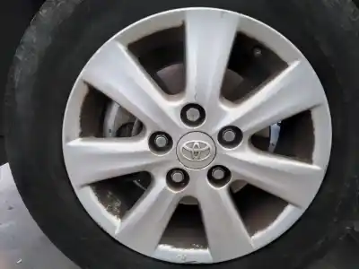 Véhicule à la ferraille toyota auris active de l'année 2012 alimenté 1nd