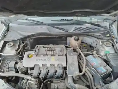 Утилизация автомобиля renault clio ii fase ii (b/cb0) billabong года 2001 питание d4fb7