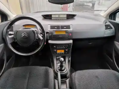 Veículo de Sucata citroen c4 berlina vtr plus do ano 2005 alimentado 9hy