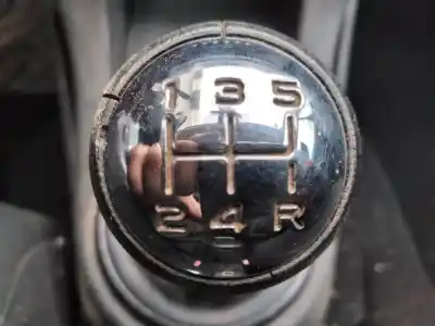 Veículo de Sucata citroen c4 berlina vtr plus do ano 2005 alimentado 9hy