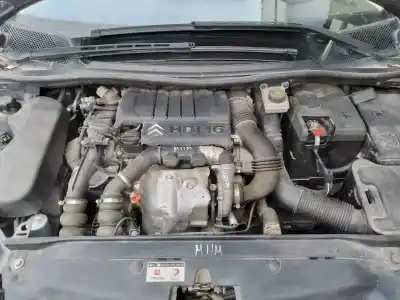 Veículo de Sucata citroen c4 berlina vtr plus do ano 2005 alimentado 9hy