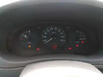Здавання транспортного засобу renault kangoo (f/kc0) alize року 1999 потужний f8q k6