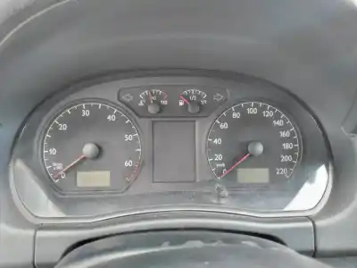 Sloopvoertuig volkswagen polo (9n1) highline van het jaar 2002 aangedreven bby