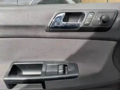 Sloopvoertuig volkswagen polo (9n1) highline van het jaar 2002 aangedreven bby