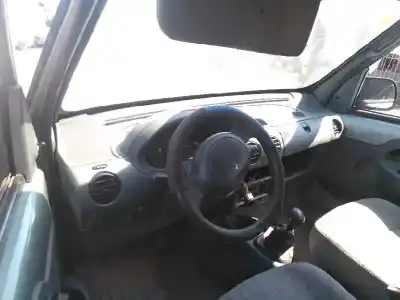Здавання транспортного засобу renault kangoo (f/kc0) alize року 1998 потужний f8q