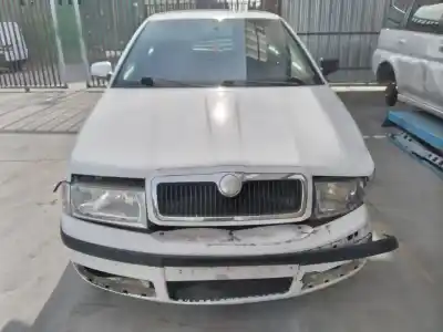 Здавання транспортного засобу SKODA OCTAVIA BERLINA (1U2) Ambiente року 2003 потужний ALH