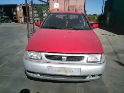 Veicolo di demolizione SEAT CORDOBA BERLINA (6K2) CLX dell'anno 1999 alimentato AEX