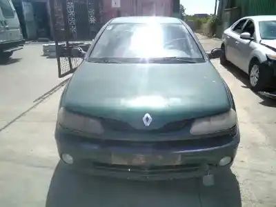 Scrapping Vehicle RENAULT LAGUNA (B56) 1.6 16V RT of the year 2000 powered K4M