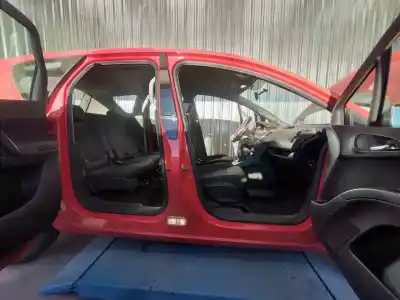 Veículo de Sucata opel meriva b essentia do ano 2010 alimentado a13dtc