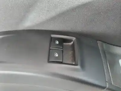 Veículo de Sucata opel meriva b essentia do ano 2010 alimentado a13dtc