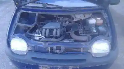 Veículo de Sucata renault twingo (co6) 1.2 alize do ano 2001 alimentado d4f a7