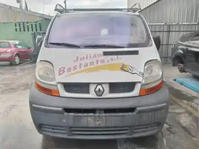 Sloopvoertuig RENAULT TRAFIC COMBI (AB 4.01) 6 - plazas. acristalado parcial 2.9t Combi corto van het jaar 2004 aangedreven F9QU7