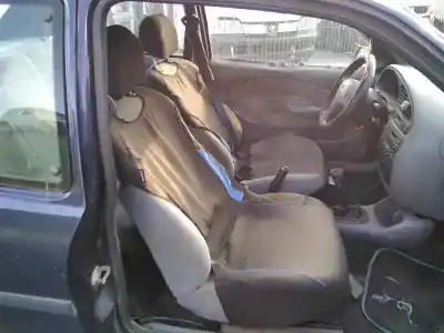 Veículo de Sucata ford fiesta berlina (dx) básico do ano 1998 alimentado rtj