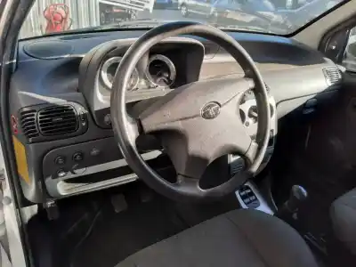 Véhicule à la ferraille tata                                               indica                                                                                                                                                                                                                                                     1.4 i                                                                                                                                                                                                                                                      de l'année 2011 alimenté 475si48